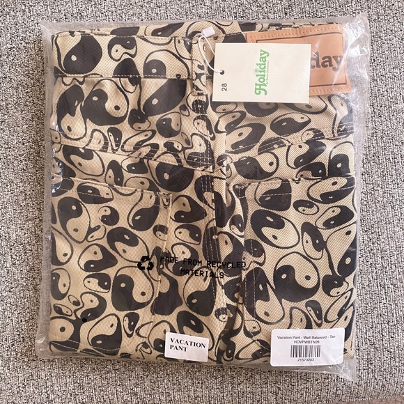 Holiday the Label ‘Vacation Pants’ - Picture 3 of 5